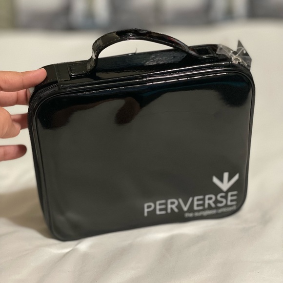 Black “Vain”Perverse eye glasses case - Picture 12 of 13